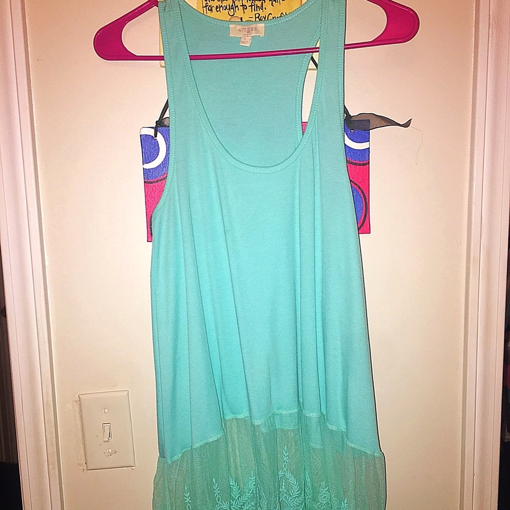 Tank top with lace detail